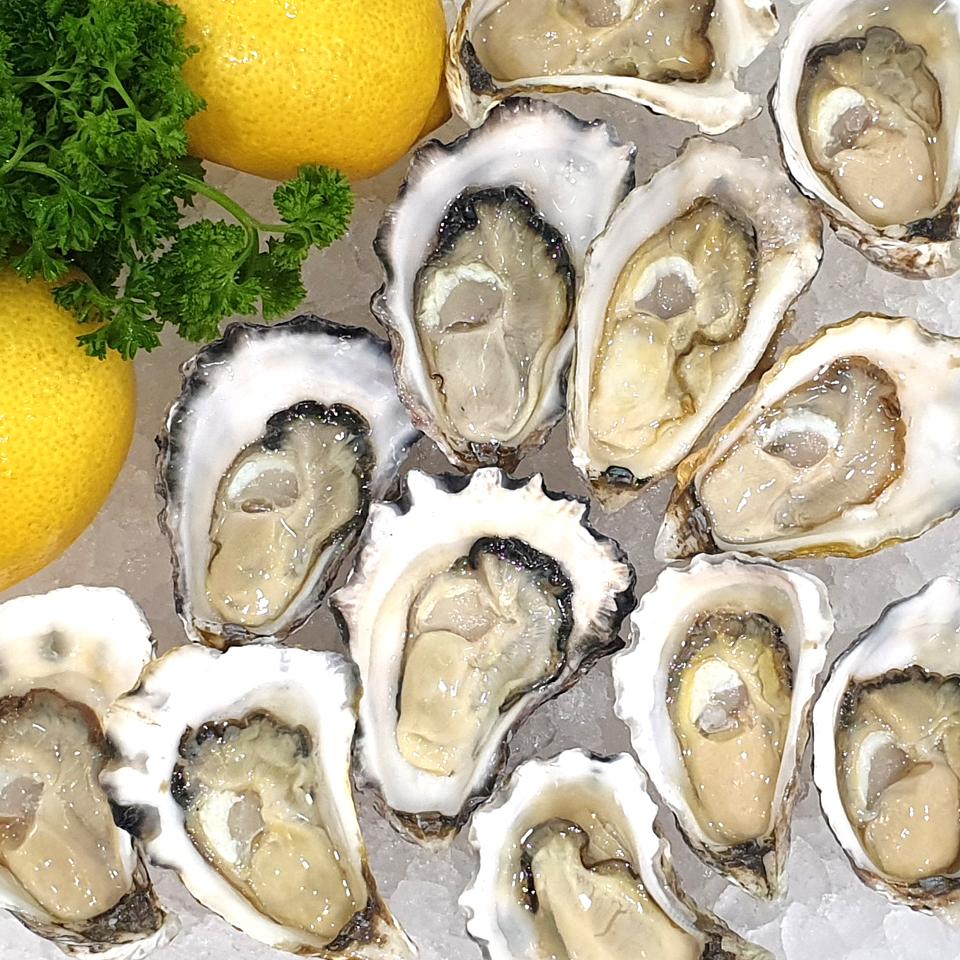 *Freshly Shucked Sydney Rock Oyster (Dozen)